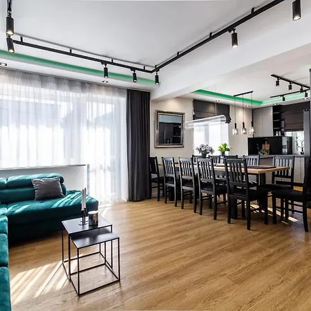 Housecube, Bar , Prywatne Kino, Bilard , Luxus Wroclaw