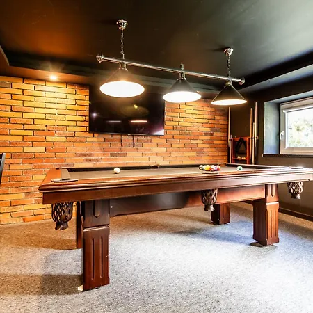 Housecube, Bar , Prywatne Kino, Bilard , Luxus ורוצלב