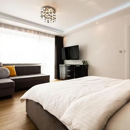 Villa Housecube, Bar , Prywatne Kino, Bilard , Luxus Breslavia
