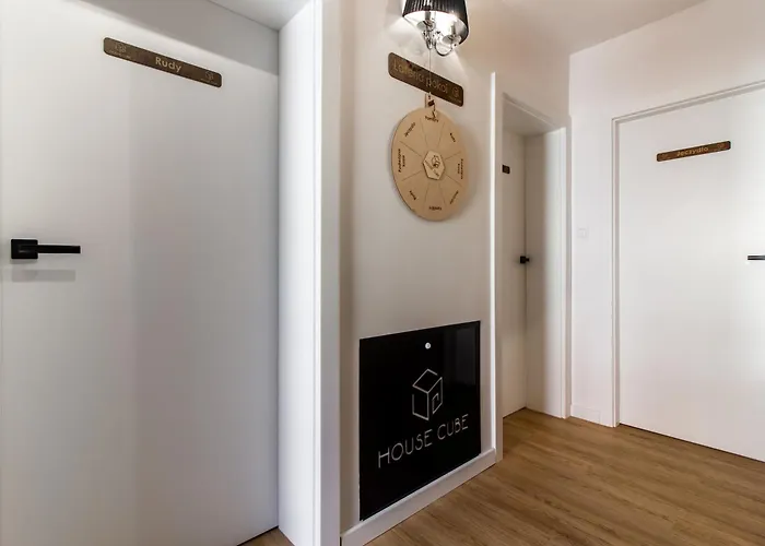 Housecube, Bar , Prywatne Kino, Bilard , Luxus Villa *