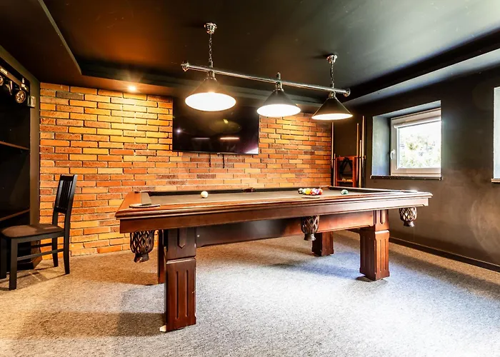 Housecube, Bar , Prywatne Kino, Bilard , Luxus Wrocław