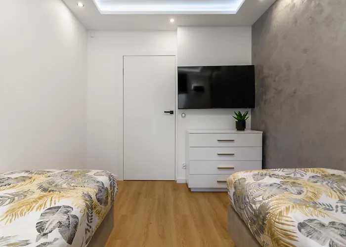 Housecube, Bar , Prywatne Kino, Bilard , Luxus Villa