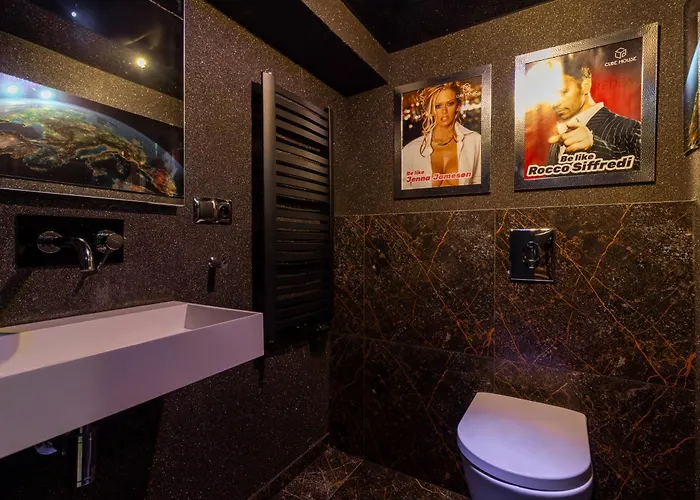 Willa Housecube, Bar , Prywatne Kino, Bilard , Luxus Wrocław