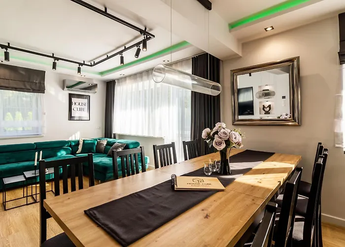 Housecube, Bar , Prywatne Kino, Bilard , Luxus 弗罗茨瓦夫