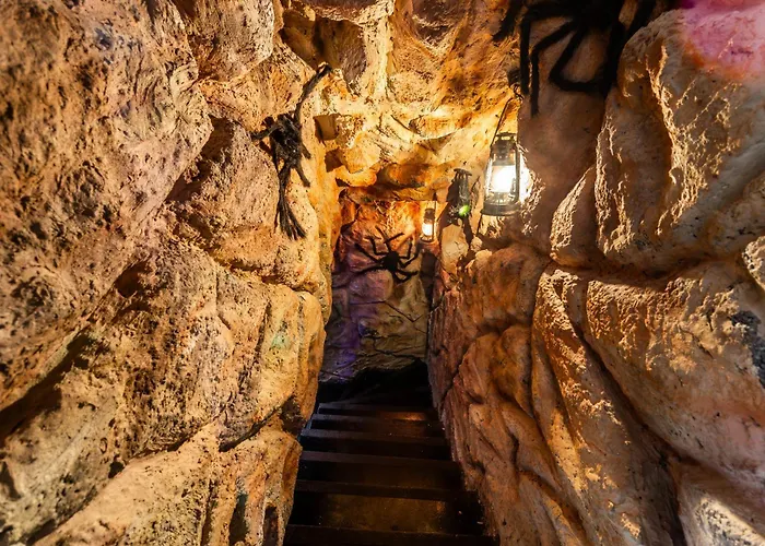 Housecube, Bar , Prywatne Kino, Bilard , Luxus * Wrocław